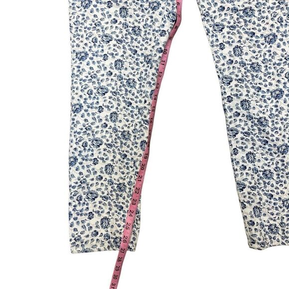 J. Crew Blue White Floral Pattern Toothpick Skinny Jeans Size 32 Stretch EUC - Picture 4 of 7